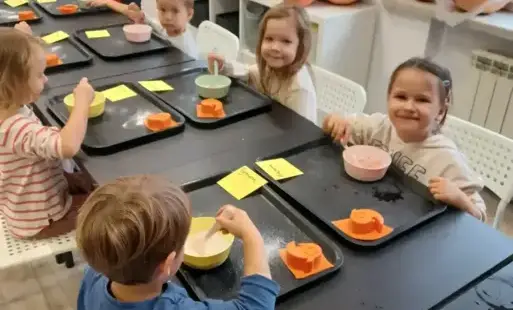 Zdjęcie do Malinki w Laborku &ndash; małe eksperymenty, wielkie odkrycia!